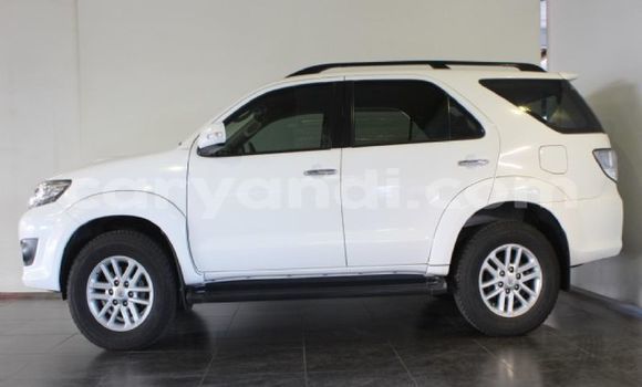 Buy Used Toyota Fortuner White Car in Chipata in Zambia Buy Used Toyota Fortuner White Car in Chipata in Zambia