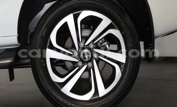 Buy Used Isuzu MU-X White Car in Ndola in Zambia Buy Used Isuzu MU-X White Car in Ndola in Zambia