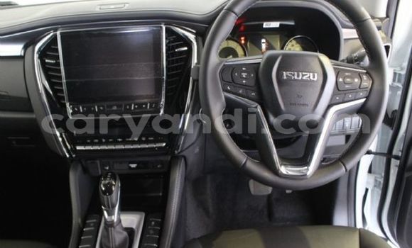 Buy Used Isuzu MU-X White Car in Ndola in Zambia Buy Used Isuzu MU-X White Car in Ndola in Zambia
