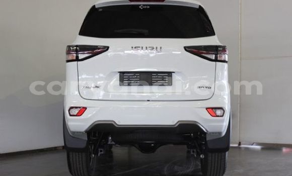 Buy Used Isuzu MU-X White Car in Ndola in Zambia Buy Used Isuzu MU-X White Car in Ndola in Zambia