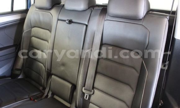 Buy Used Volkswagen Tiguan Blue Car in Chingola in Zambia Buy Used Volkswagen Tiguan Blue Car in Chingola in Zambia