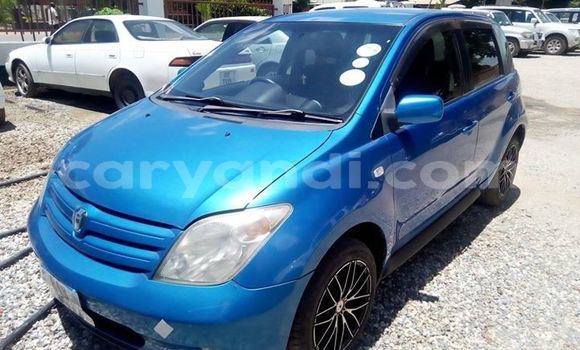Acheter Occasion Voiture Toyota IST Bleu à Kabwe, Zambie Acheter Occasion Voiture Toyota IST Bleu à Kabwe, Zambie