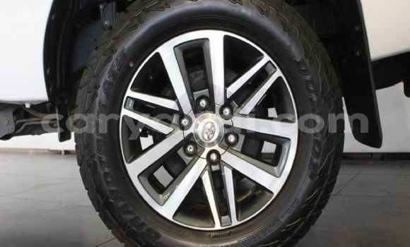 Buy Used Toyota Hilux White Car in Kabwe in Zambia Buy Used Toyota Hilux White Car in Kabwe in Zambia