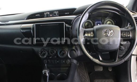 Buy Used Toyota Hilux White Car in Kabwe in Zambia Buy Used Toyota Hilux White Car in Kabwe in Zambia