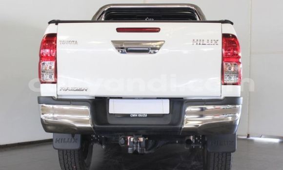 Buy Used Toyota Hilux White Car in Kabwe in Zambia Buy Used Toyota Hilux White Car in Kabwe in Zambia