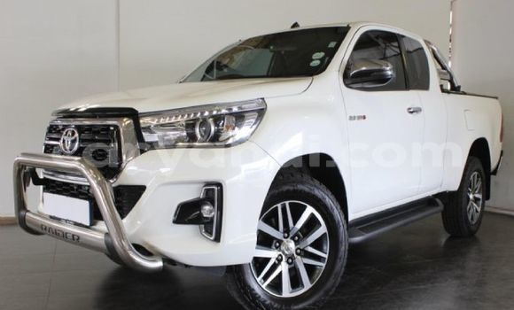 Buy Used Toyota Hilux White Car in Kabwe in Zambia Buy Used Toyota Hilux White Car in Kabwe in Zambia