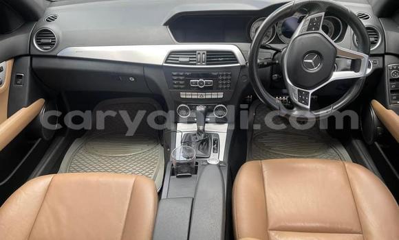 Acheter Import Voiture Mercedes‒Benz C–Class Noir à Lusaka, Zambie Acheter Import Voiture Mercedes‒Benz C–Class Noir à Lusaka, Zambie