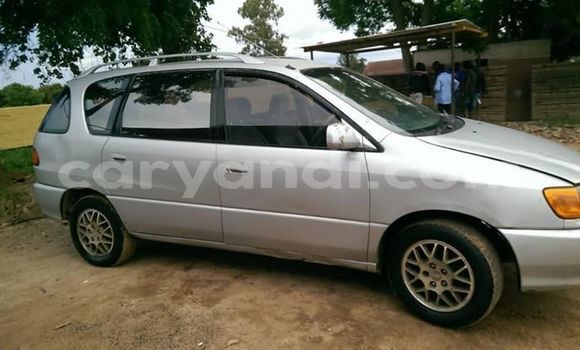 Acheter Occasion Voiture Toyota Ipsum Gris à Kabwe, Zambie Acheter Occasion Voiture Toyota Ipsum Gris à Kabwe, Zambie