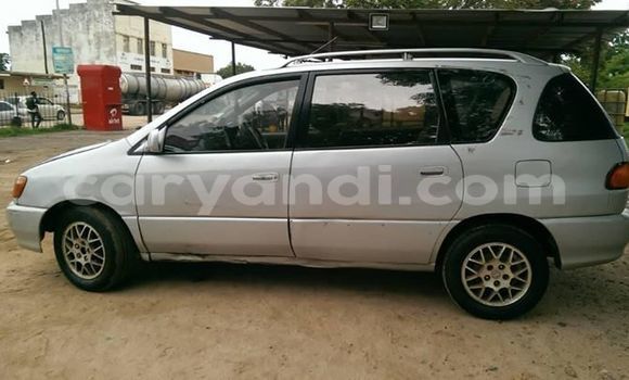 Acheter Occasion Voiture Toyota Ipsum Gris à Kabwe, Zambie Acheter Occasion Voiture Toyota Ipsum Gris à Kabwe, Zambie