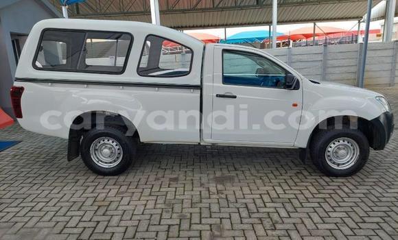 Tenga Tsaru Isuzu KB Chena Mota in Sesheke in Western Tenga Tsaru Isuzu KB Chena Mota in Sesheke in Western