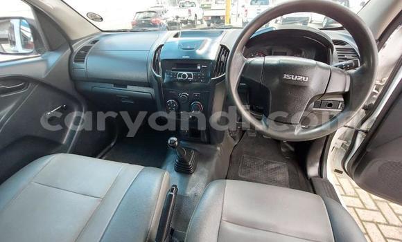 Tenga Tsaru Isuzu KB Chena Mota in Sesheke in Western Tenga Tsaru Isuzu KB Chena Mota in Sesheke in Western