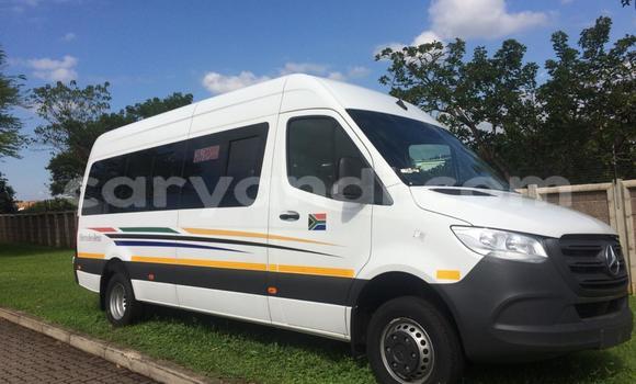 Acheter Occasion Utilitaire Mercedes–Benz Sprinter Blanc à Samfya, Luapala Acheter Occasion Utilitaire Mercedes–Benz Sprinter Blanc à Samfya, Luapala