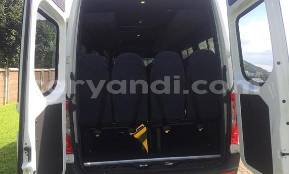Acheter Occasion Utilitaire Mercedes–Benz Sprinter Blanc à Samfya, Luapala Acheter Occasion Utilitaire Mercedes–Benz Sprinter Blanc à Samfya, Luapala
