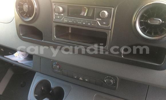 Acheter Occasion Utilitaire Mercedes–Benz Sprinter Blanc à Samfya, Luapala Acheter Occasion Utilitaire Mercedes–Benz Sprinter Blanc à Samfya, Luapala