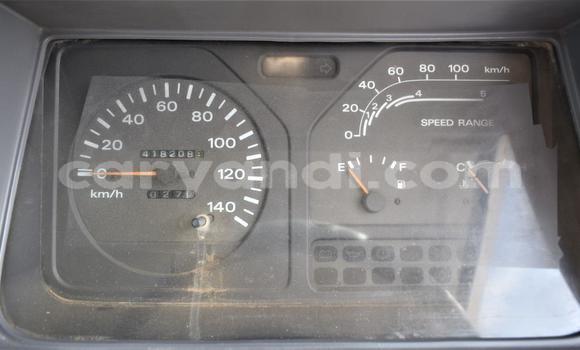 Acheter Occasion Utilitaire Nissan UD Blanc à Livingstone, Zambie Acheter Occasion Utilitaire Nissan UD Blanc à Livingstone, Zambie