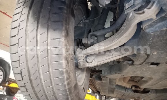 Acheter Occasion Voiture Land Rover Range Rover Rouge à Chingola, Zambie Acheter Occasion Voiture Land Rover Range Rover Rouge à Chingola, Zambie