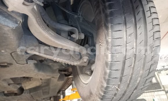 Acheter Occasion Voiture Land Rover Range Rover Rouge à Chingola, Zambie Acheter Occasion Voiture Land Rover Range Rover Rouge à Chingola, Zambie