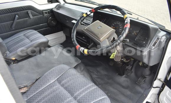 Acheter Occasion Utilitaire Toyota HiAce Blanc à Maamba, Du sud Acheter Occasion Utilitaire Toyota HiAce Blanc à Maamba, Du sud