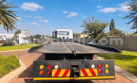 Acheter Occasion Utilitaire Nissan UD Autre à Isoka, Nord Acheter Occasion Utilitaire Nissan UD Autre à Isoka, Nord