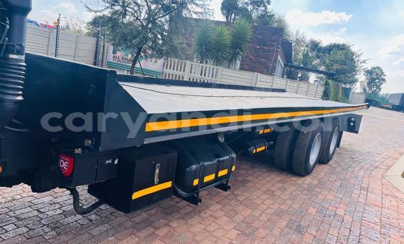 Acheter Occasion Utilitaire Nissan UD Autre à Isoka, Nord Acheter Occasion Utilitaire Nissan UD Autre à Isoka, Nord