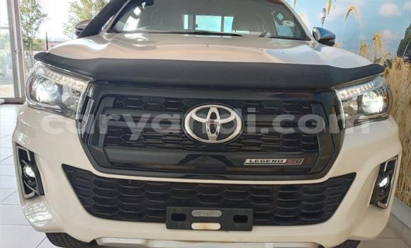 Nunua Ilio tumika Toyota Hilux Nyeupe Gari ndani ya Lusaka nchini Zambia