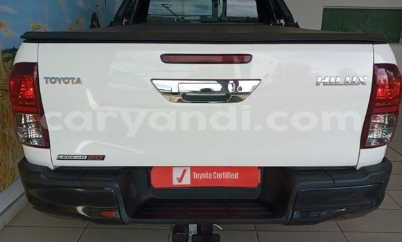 Acheter Occasion Voiture Toyota Hilux Blanc à Lusaka, Zambie Acheter Occasion Voiture Toyota Hilux Blanc à Lusaka, Zambie