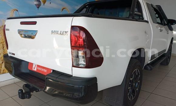 Acheter Occasion Voiture Toyota Hilux Blanc à Lusaka, Zambie Acheter Occasion Voiture Toyota Hilux Blanc à Lusaka, Zambie