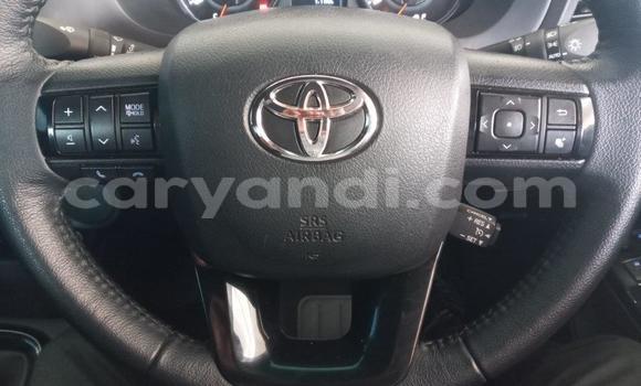 Acheter Occasion Voiture Toyota Hilux Blanc à Lusaka, Zambie Acheter Occasion Voiture Toyota Hilux Blanc à Lusaka, Zambie