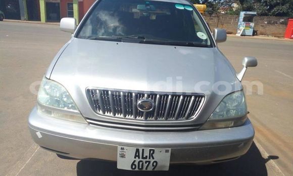 Acheter Occasion Voiture Toyota Harrier Blanc à Kabwe, Zambie Acheter Occasion Voiture Toyota Harrier Blanc à Kabwe, Zambie