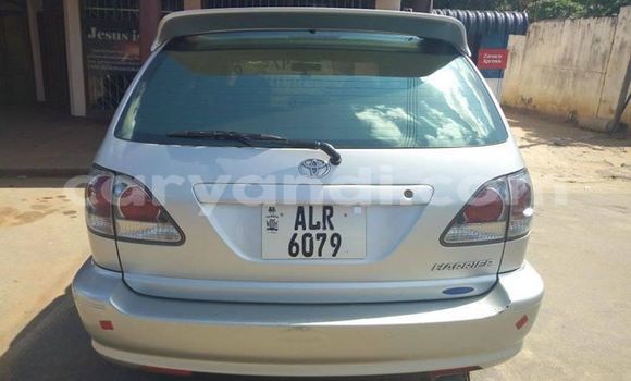 Acheter Occasion Voiture Toyota Harrier Blanc à Kabwe, Zambie Acheter Occasion Voiture Toyota Harrier Blanc à Kabwe, Zambie