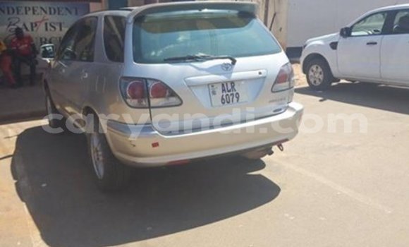 Acheter Occasion Voiture Toyota Harrier Blanc à Kabwe, Zambie Acheter Occasion Voiture Toyota Harrier Blanc à Kabwe, Zambie