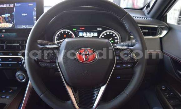 Buy Used Toyota Harrier White Car in Chingola in Zambia Buy Used Toyota Harrier White Car in Chingola in Zambia