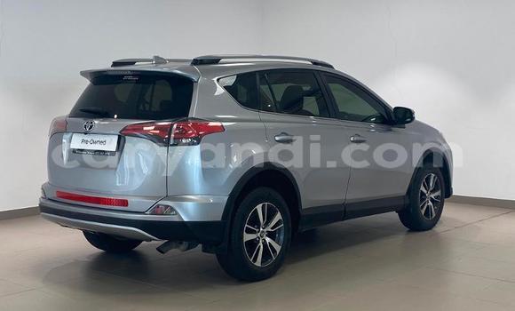 Acheter Occasion Voiture Toyota RAV4 Gris à Kitwe, Zambie Acheter Occasion Voiture Toyota RAV4 Gris à Kitwe, Zambie