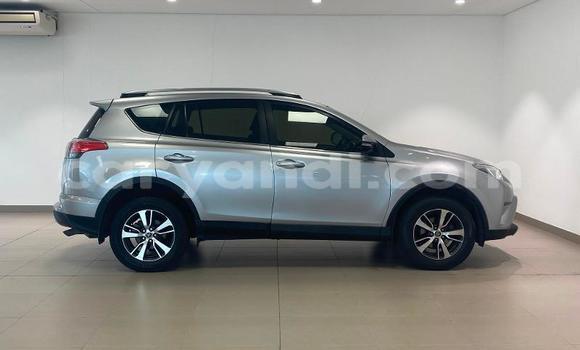 Acheter Occasion Voiture Toyota RAV4 Gris à Kitwe, Zambie Acheter Occasion Voiture Toyota RAV4 Gris à Kitwe, Zambie