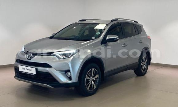 Acheter Occasion Voiture Toyota RAV4 Gris à Kitwe, Zambie Acheter Occasion Voiture Toyota RAV4 Gris à Kitwe, Zambie