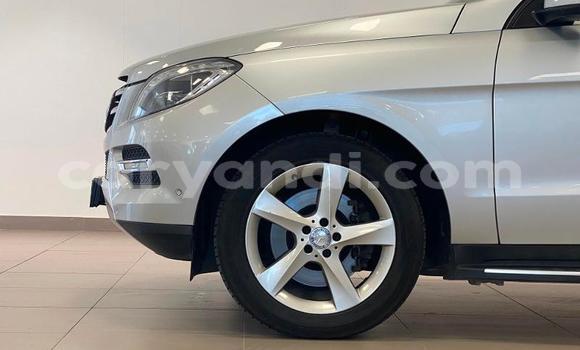 Acheter Occasion Voiture Mercedes‒Benz ML–Class Gris à Chinsali, Nord Acheter Occasion Voiture Mercedes‒Benz ML–Class Gris à Chinsali, Nord
