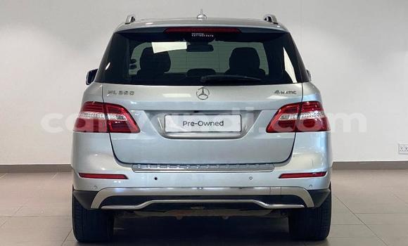Acheter Occasion Voiture Mercedes‒Benz ML–Class Gris à Chinsali, Nord Acheter Occasion Voiture Mercedes‒Benz ML–Class Gris à Chinsali, Nord