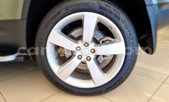 Tenga Tsaru Land Rover Range Rover Zvimwe Mota in Katete in Eastern Tenga Tsaru Land Rover Range Rover Zvimwe Mota in Katete in Eastern