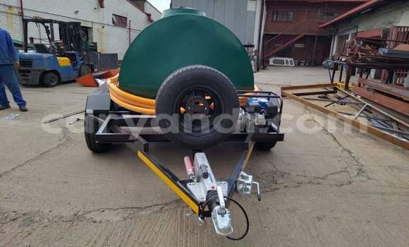 Acheter 2500l water bowser à Chingola, Zambie Acheter 2500l water bowser à Chingola, Zambie