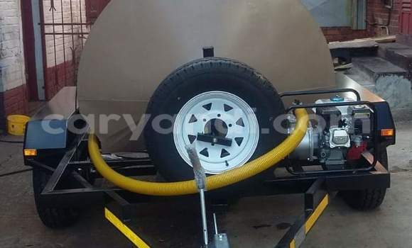 Acheter 2500l water bowser à Chingola, Zambie Acheter 2500l water bowser à Chingola, Zambie