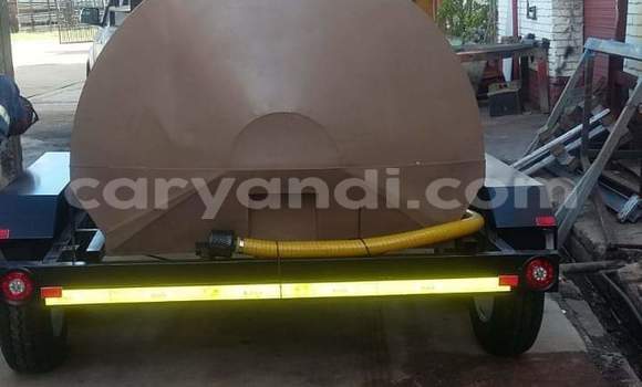 Acheter 2500l water bowser à Chingola, Zambie Acheter 2500l water bowser à Chingola, Zambie