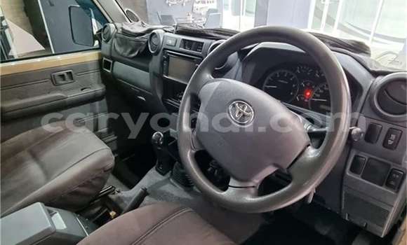 Acheter Occasion Voiture Toyota Land Cruiser Autre à Chipata, Zambie Acheter Occasion Voiture Toyota Land Cruiser Autre à Chipata, Zambie