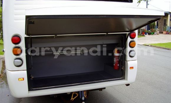 Tenga Tsaru Hino 300 Series Chena Rori in Lusaka in Zambia Tenga Tsaru Hino 300 Series Chena Rori in Lusaka in Zambia