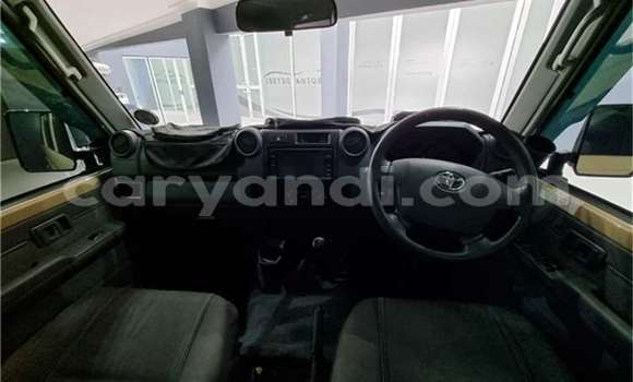 Acheter Occasion Voiture Toyota Land Cruiser Autre à Livingstone, Zambie Acheter Occasion Voiture Toyota Land Cruiser Autre à Livingstone, Zambie