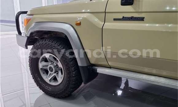 Acheter Occasion Voiture Toyota Land Cruiser Autre à Livingstone, Zambie Acheter Occasion Voiture Toyota Land Cruiser Autre à Livingstone, Zambie