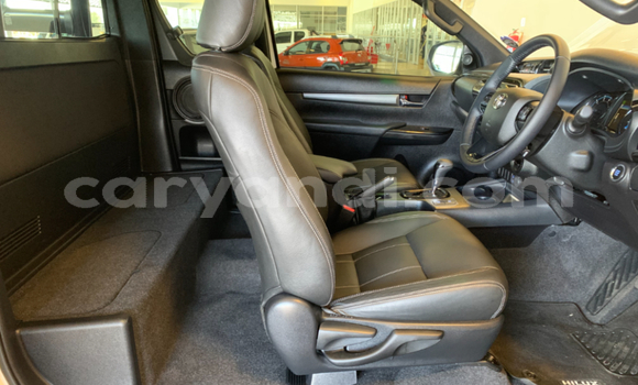 Acheter Occasion Voiture Toyota Hilux Blanc à Lusaka, Zambie Acheter Occasion Voiture Toyota Hilux Blanc à Lusaka, Zambie