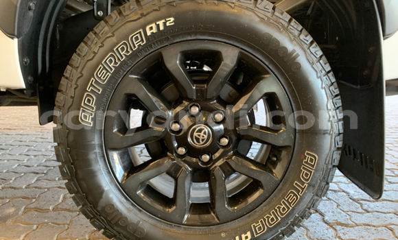 Acheter Occasion Voiture Toyota Hilux Blanc à Lusaka, Zambie Acheter Occasion Voiture Toyota Hilux Blanc à Lusaka, Zambie