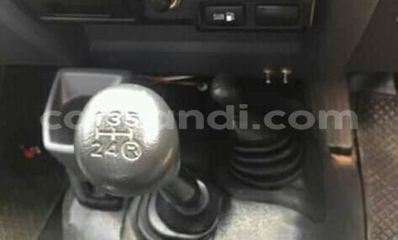 Acheter Occasion Voiture Toyota Land Cruiser Blanc à Lusaka, Zambie Acheter Occasion Voiture Toyota Land Cruiser Blanc à Lusaka, Zambie