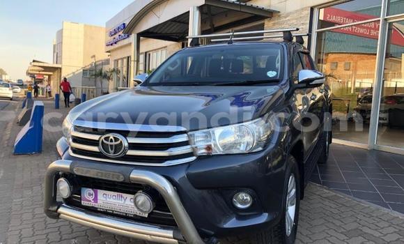 Buy Used Toyota Hilux Silver Car in Livingstone in Zambia Buy Used Toyota Hilux Silver Car in Livingstone in Zambia