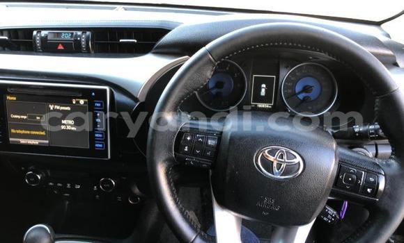 Buy Used Toyota Hilux Silver Car in Livingstone in Zambia Buy Used Toyota Hilux Silver Car in Livingstone in Zambia